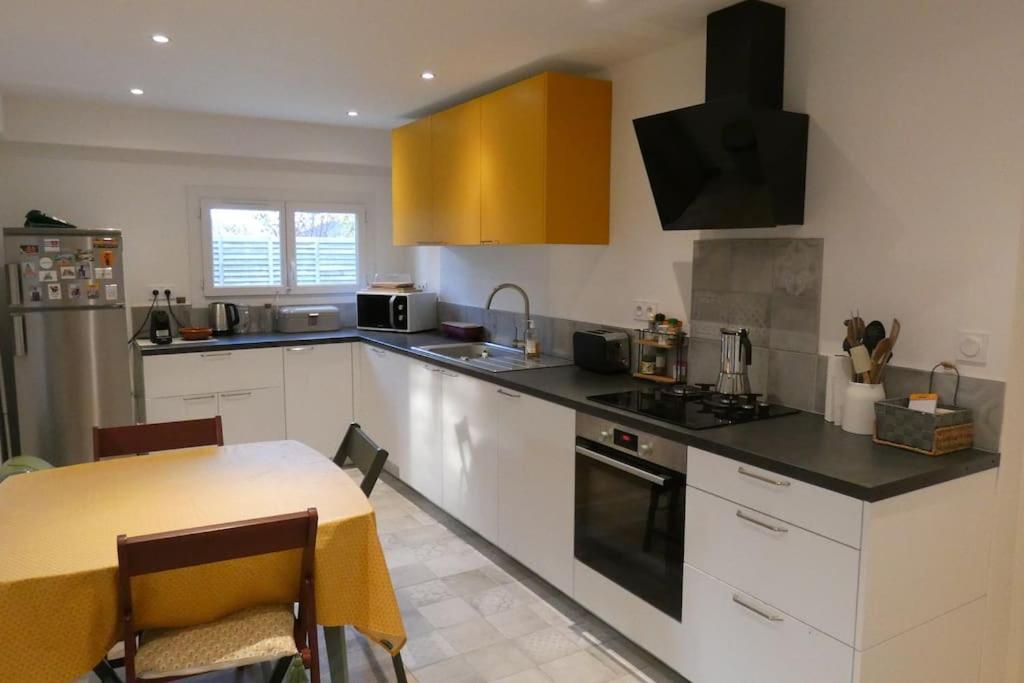 Le 62 Apartment Gemenos Bagian luar foto
